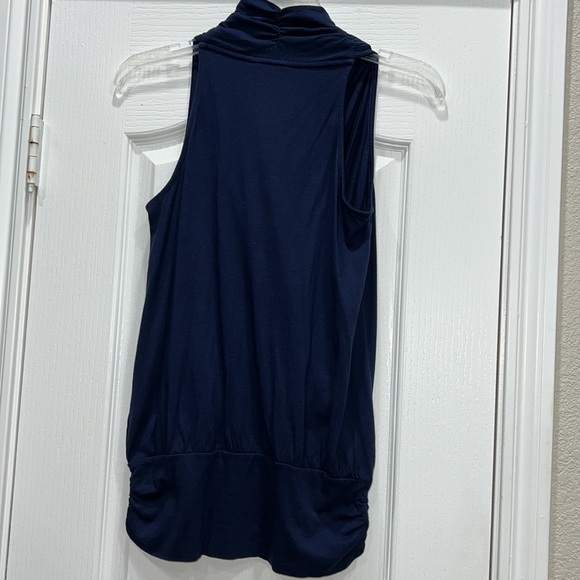 Lilly Pulitzer XXS True Navy Heron Top NWT - Picture 7 of 11